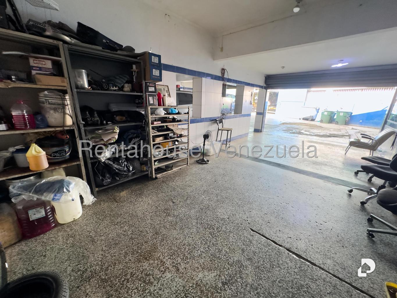 Local comercial en El Bosque, Caracas