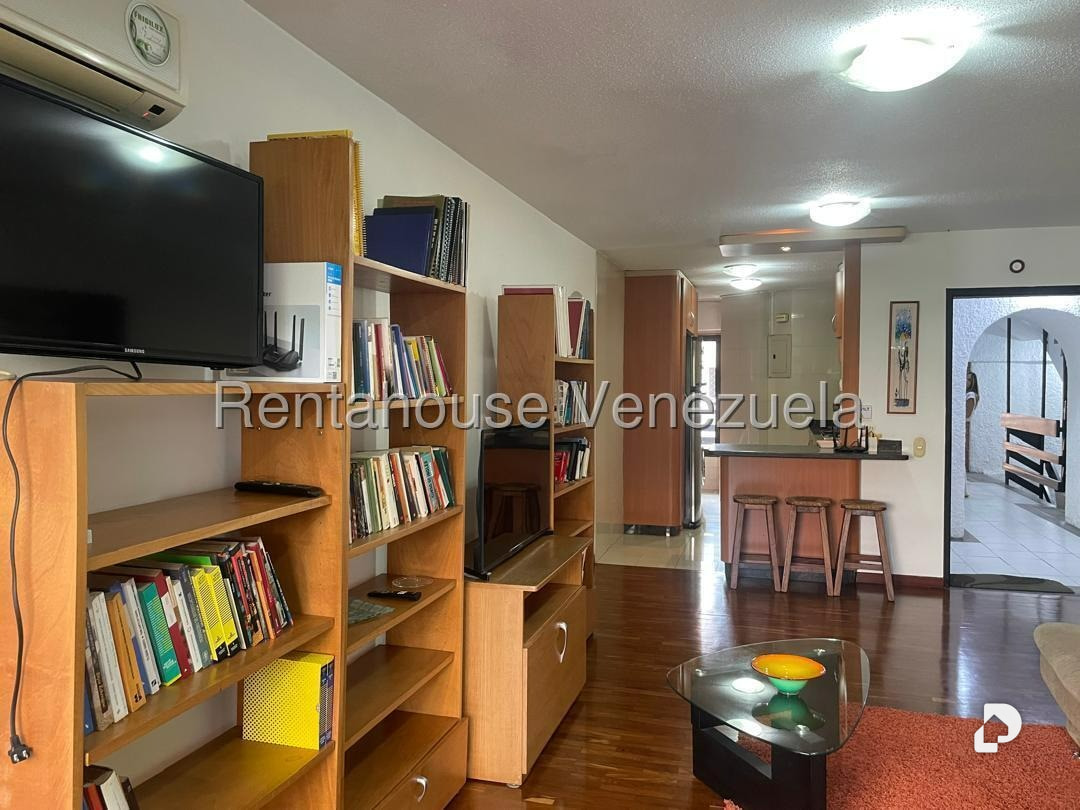 Apartamento en El Rosal, Caracas – 2