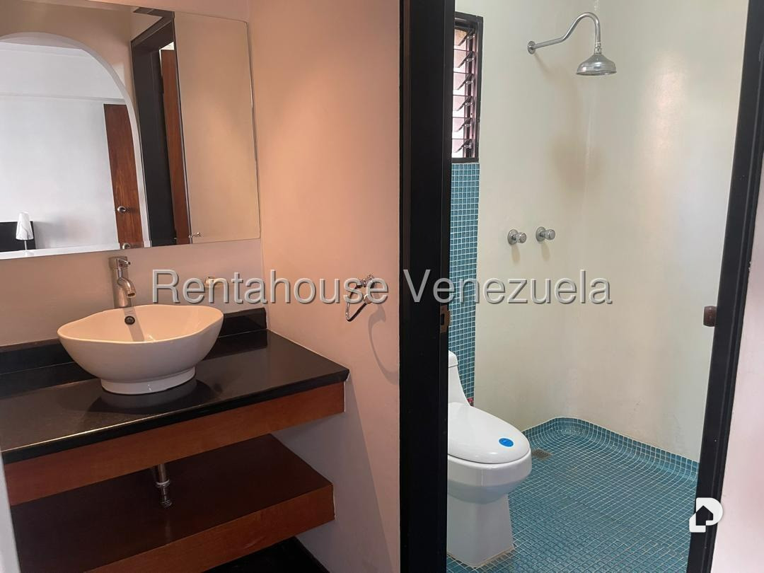 Apartamento en El Rosal, Caracas – 9