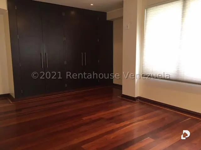 Apartamento en La Florida, Caracas – 21