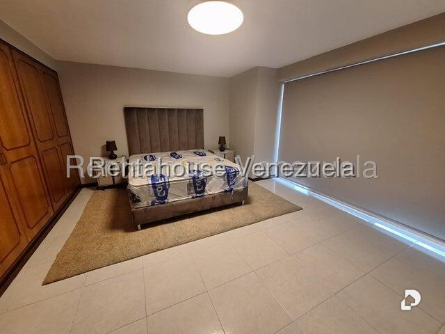 Apartamento en Santa Eduvigis, Caracas – 11
