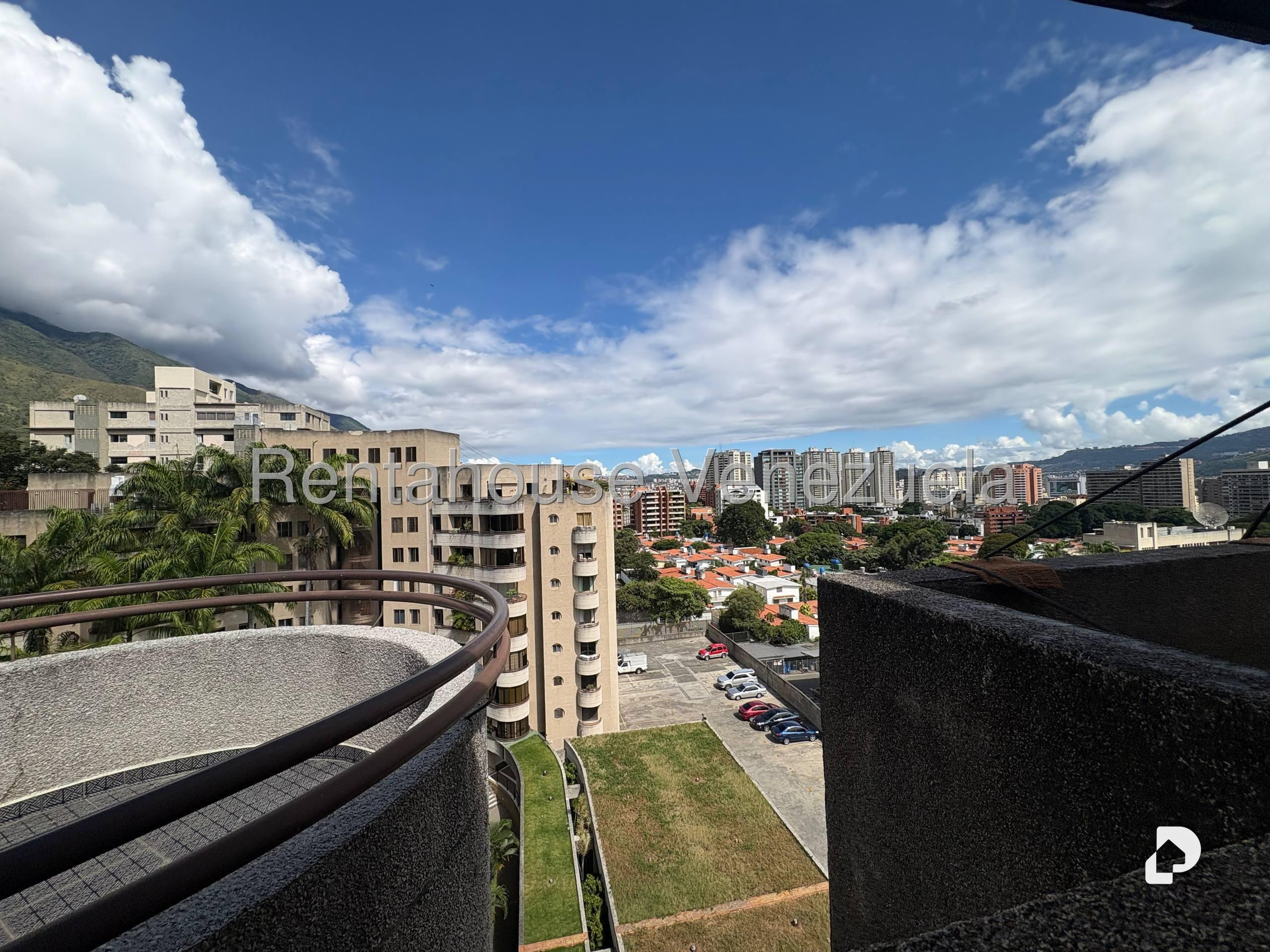 Apartamento en Santa Eduvigis, Caracas – 24