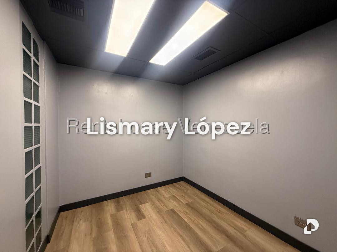 Office in La Castellana, Caracas – 8