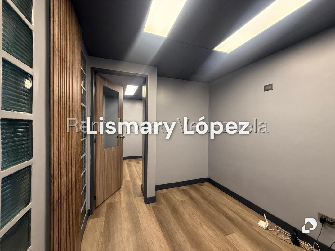 Office in La Castellana, Caracas – 7