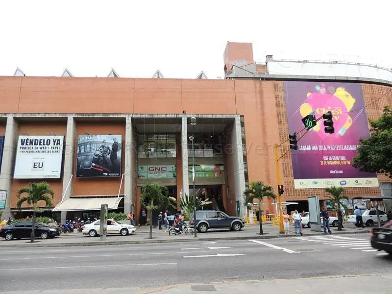 Local comercial en El Cafetal, Caracas - 1