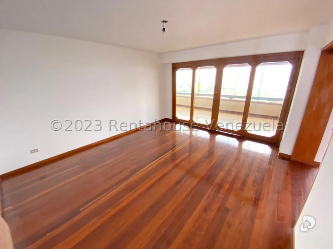 Apartamento en Los Naranjos (del Cafetal), Caracas – 15