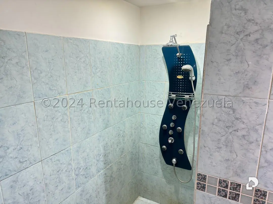 Apartamento en Colinas de La Tahona, Caracas – 16