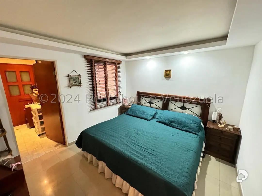 Apartamento en Colinas de La Tahona, Caracas – 13