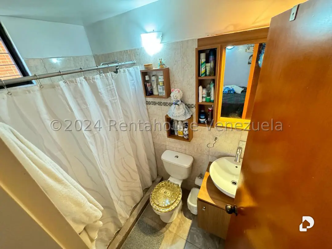 Apartamento en Colinas de La Tahona, Caracas – 19