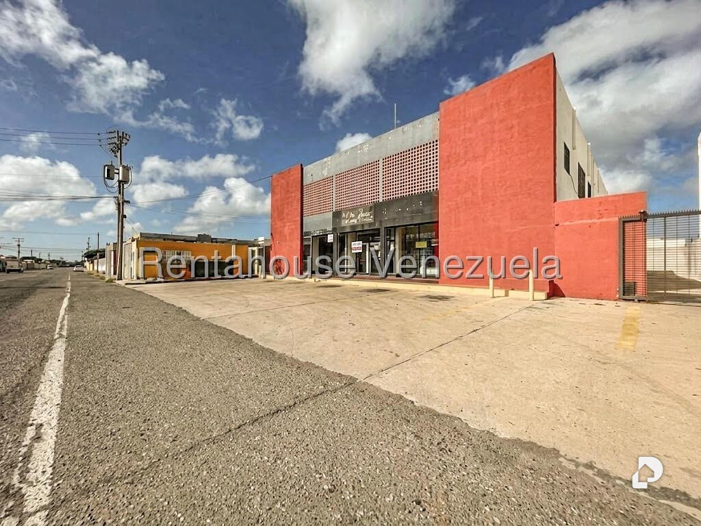 Edificio en Punto Fijo – 2