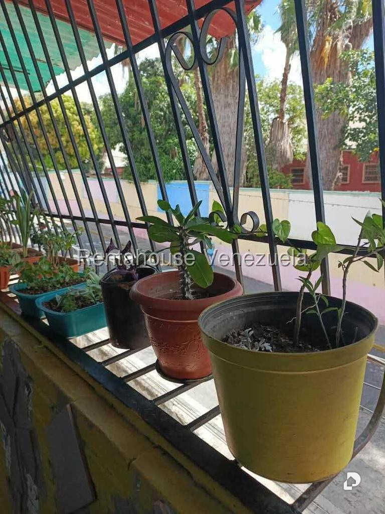Casa en Catia, Caracas – 27