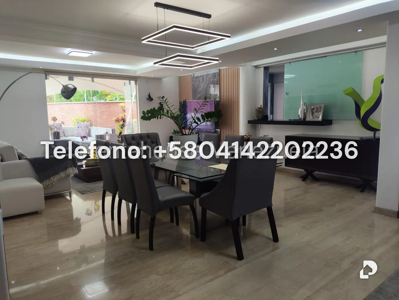 Casa en Lomas de La Lagunita, Caracas – 17