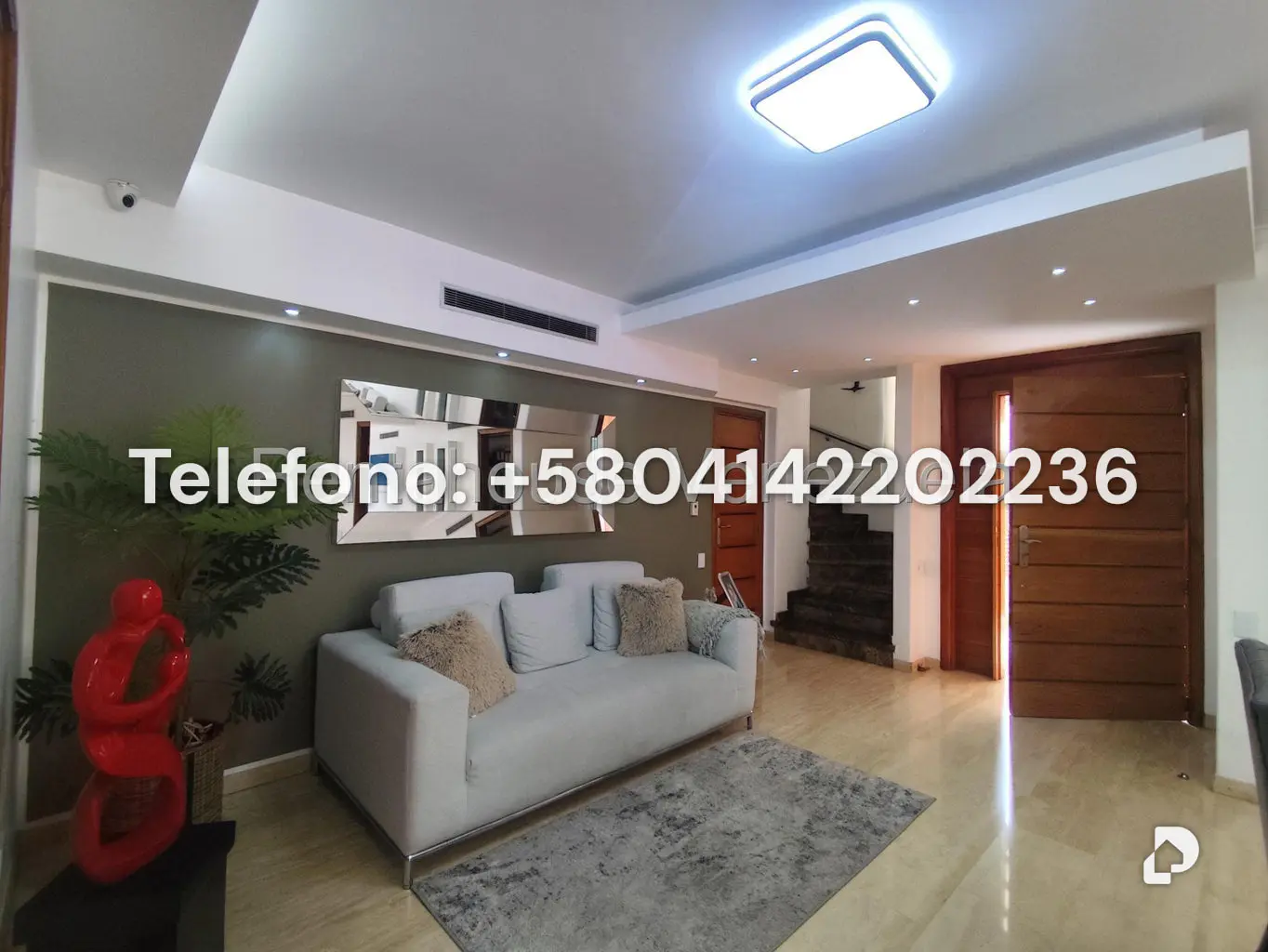 Casa en Lomas de La Lagunita, Caracas – 11