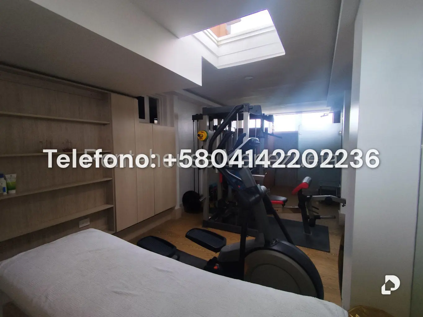 Casa en Lomas de La Lagunita, Caracas – 68
