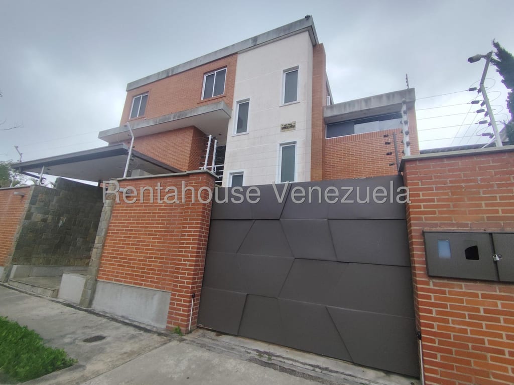 Casa en Lomas de La Lagunita, Caracas - 1