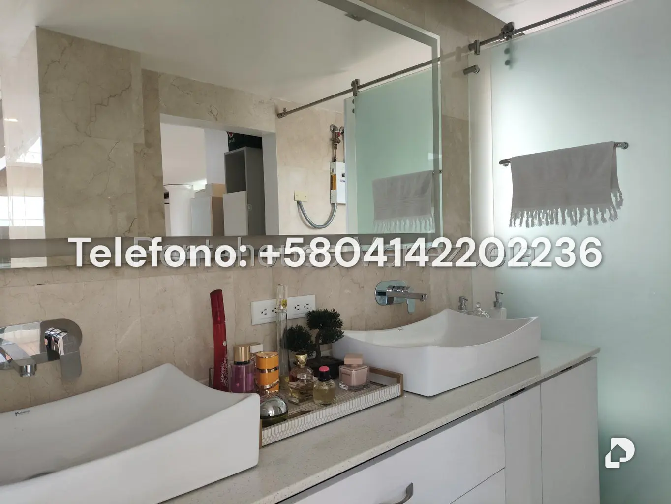 Casa en Lomas de La Lagunita, Caracas – 64