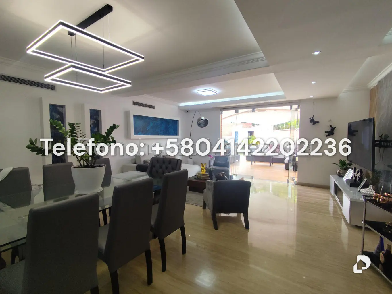 Casa en Lomas de La Lagunita, Caracas – 10