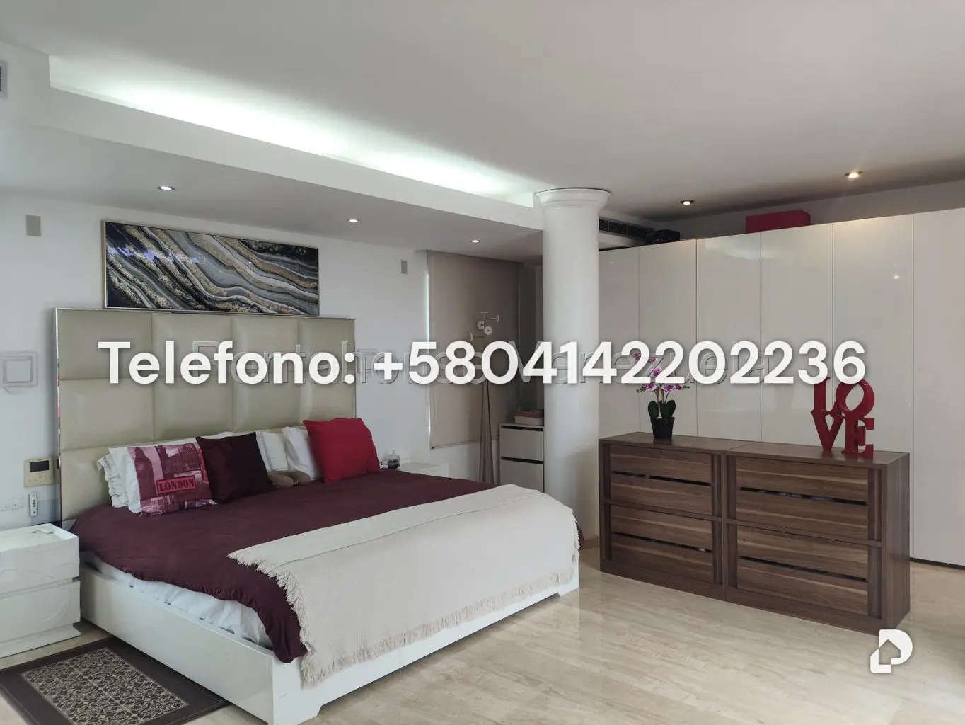 Casa en Lomas de La Lagunita, Caracas – 55