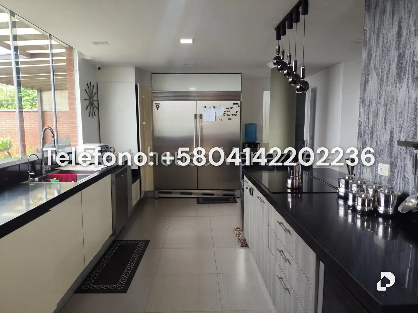 Casa en Lomas de La Lagunita, Caracas – 31
