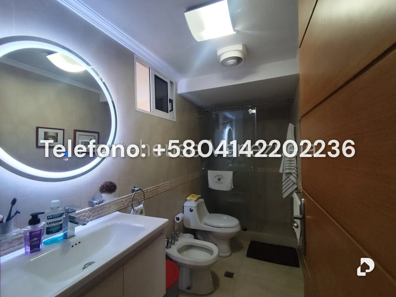 Casa en Lomas de La Lagunita, Caracas – 40