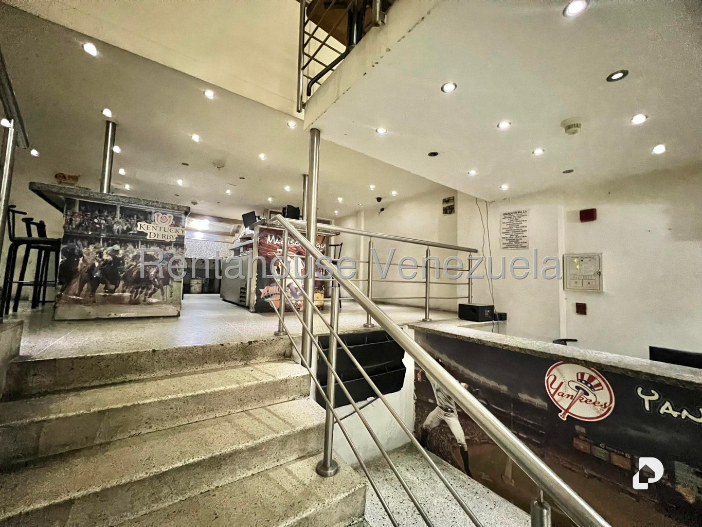 Local comercial en Parroquia La Candelaria, Caracas – 9