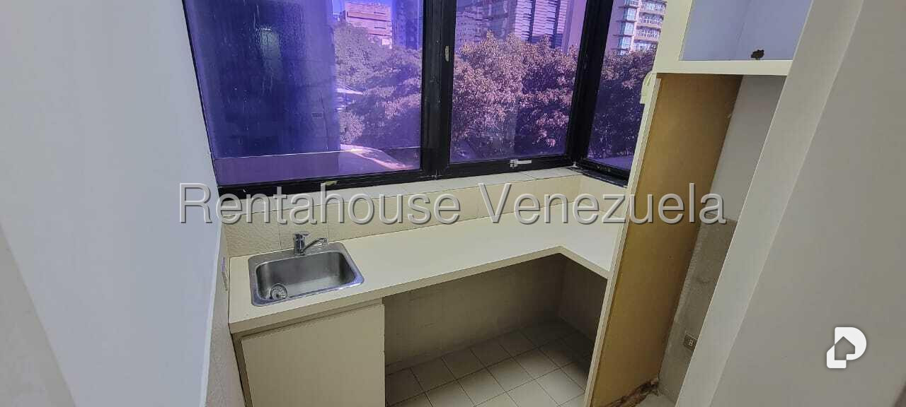 Local comercial en El Rosal, Caracas – 14