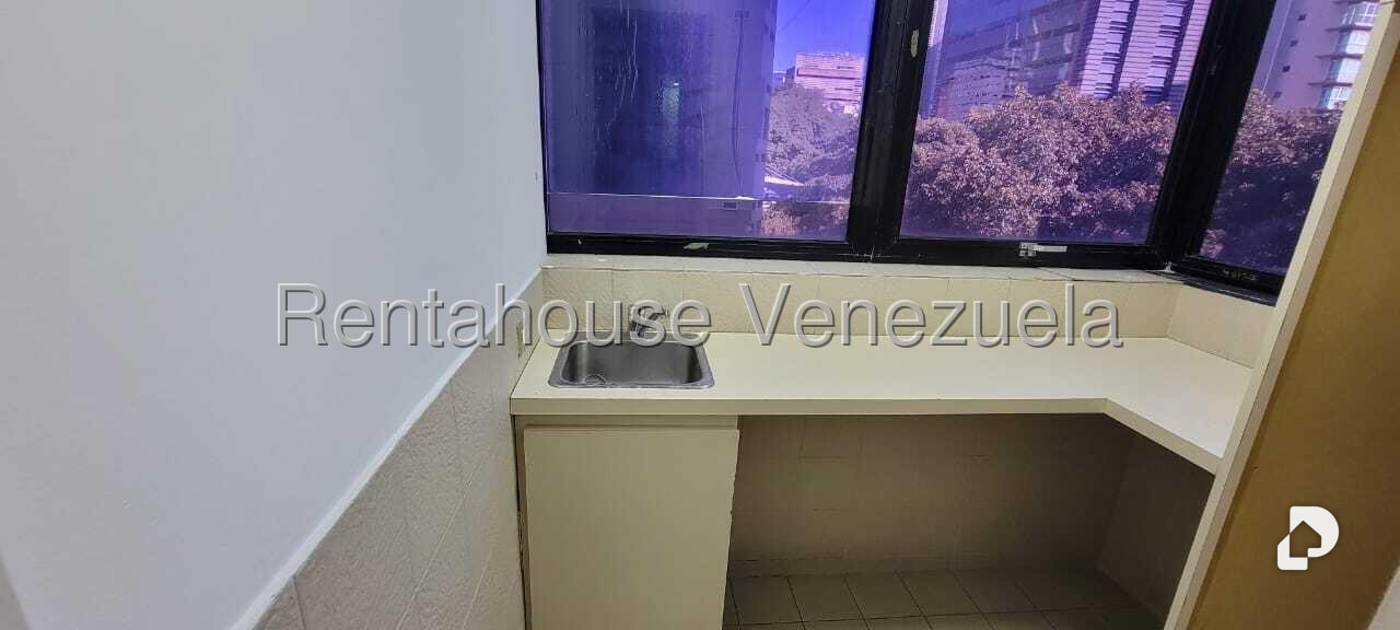 Local comercial en El Rosal, Caracas – 10