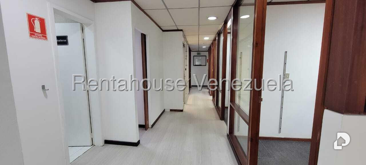 Local comercial en El Rosal, Caracas – 9