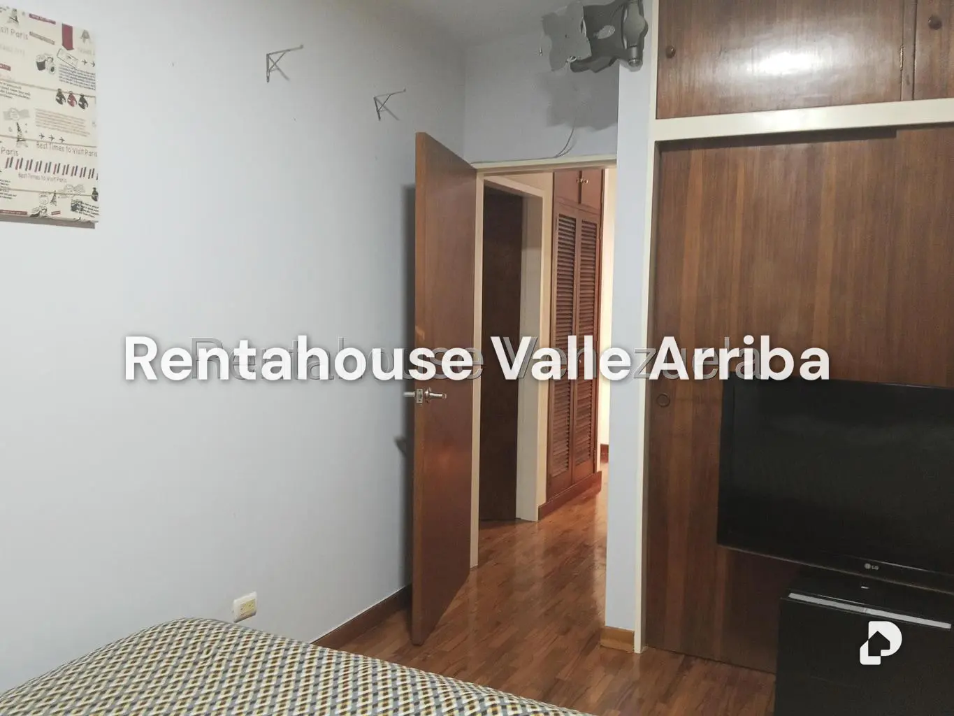 House in La Boyera, Caracas – 27