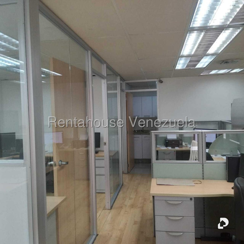 Oficina en Chuao, Caracas – 12