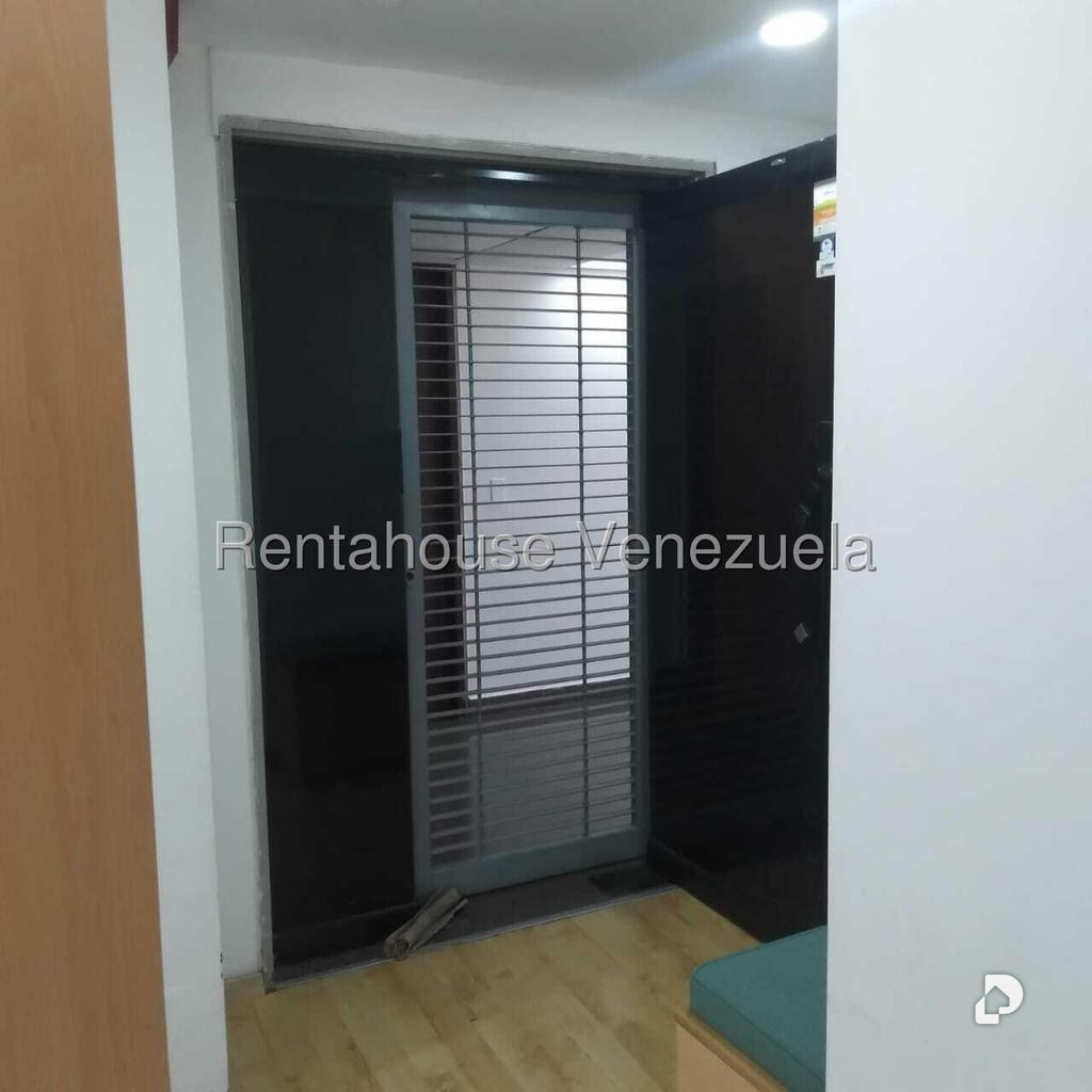 Oficina en Chuao, Caracas – 19