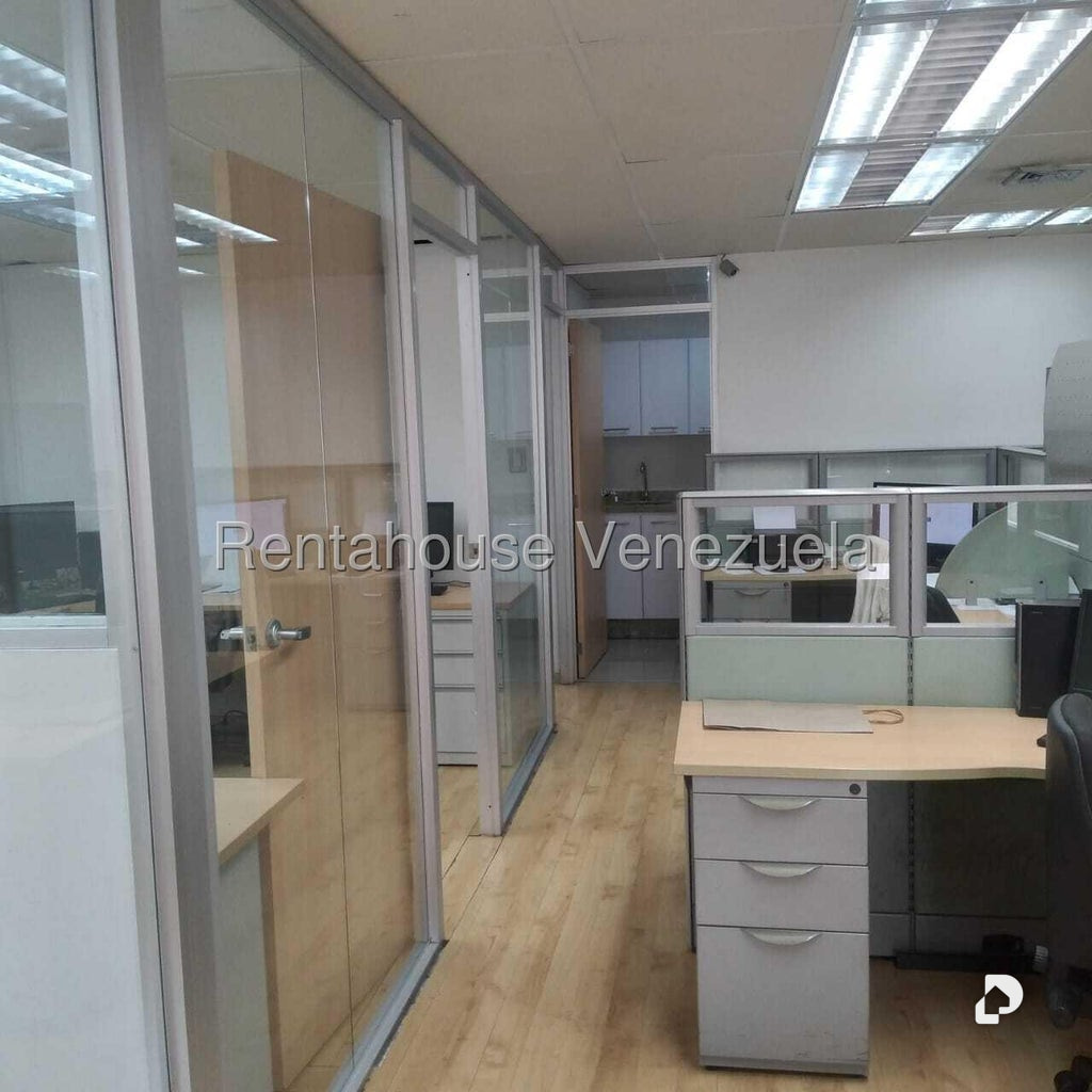 Oficina en Chuao, Caracas – 16