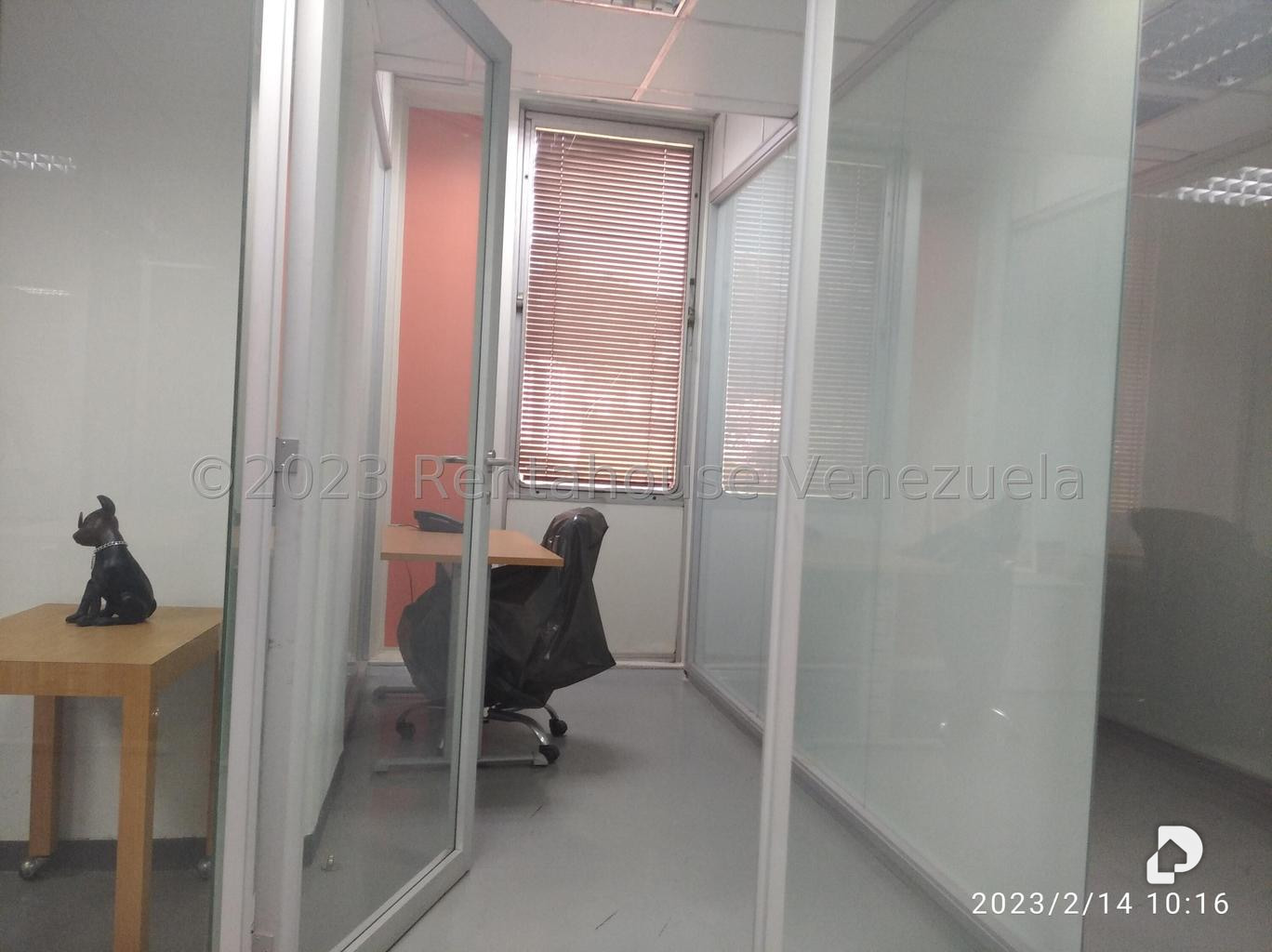 Oficina en San Martín, Caracas – 14