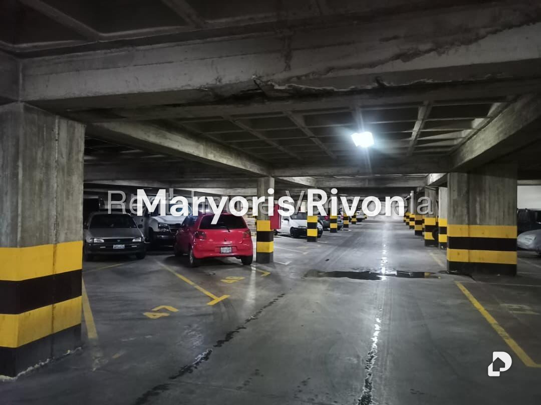 Oficina en La Urbina, Caracas – 15