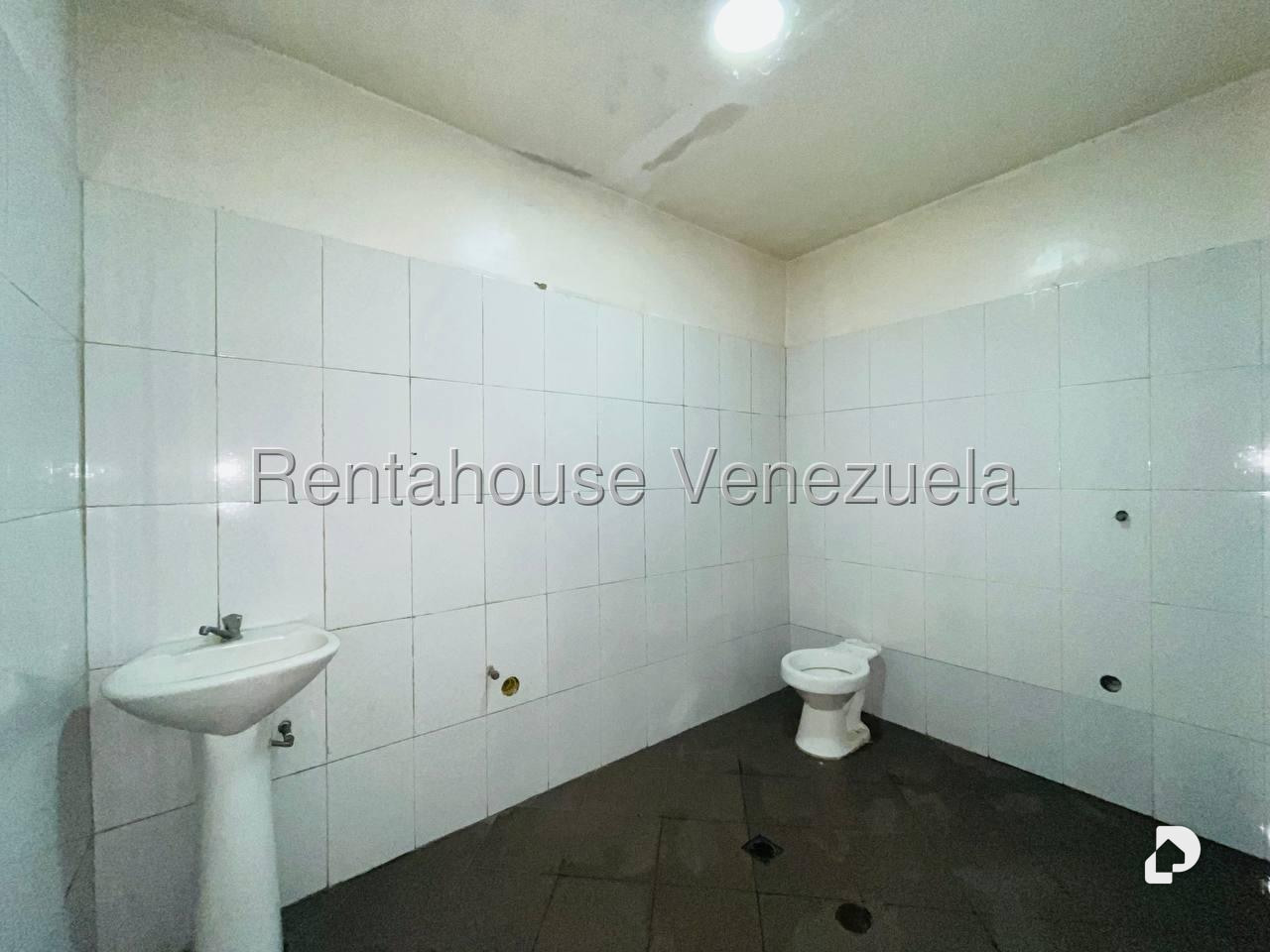 Local comercial en Parroquia Santa Teresa, Caracas