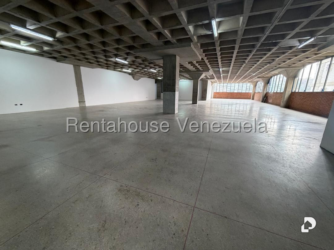 Local comercial en El Valle, Caracas – 5