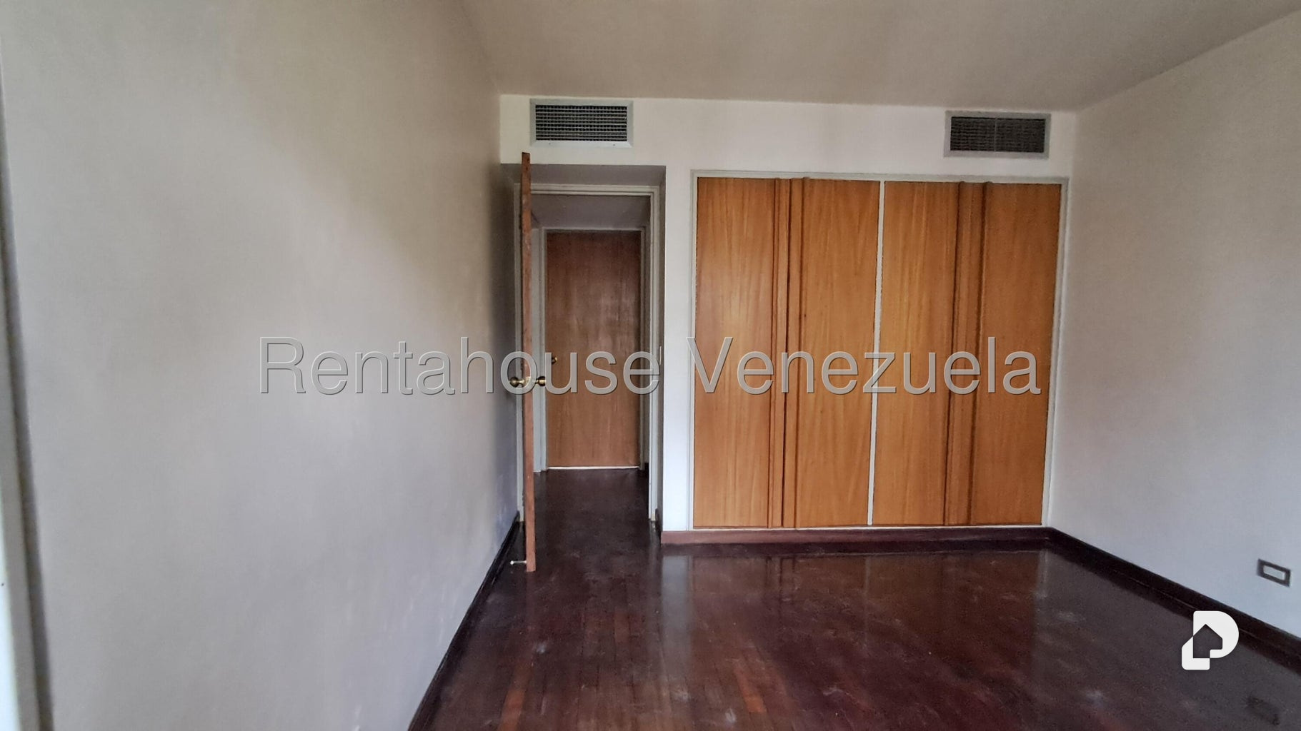 Apartamento en Los Chorros, Caracas – 22