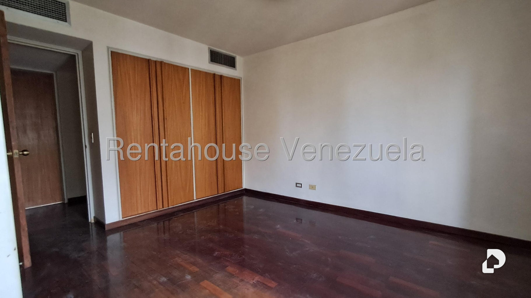 Apartamento en Los Chorros, Caracas – 25