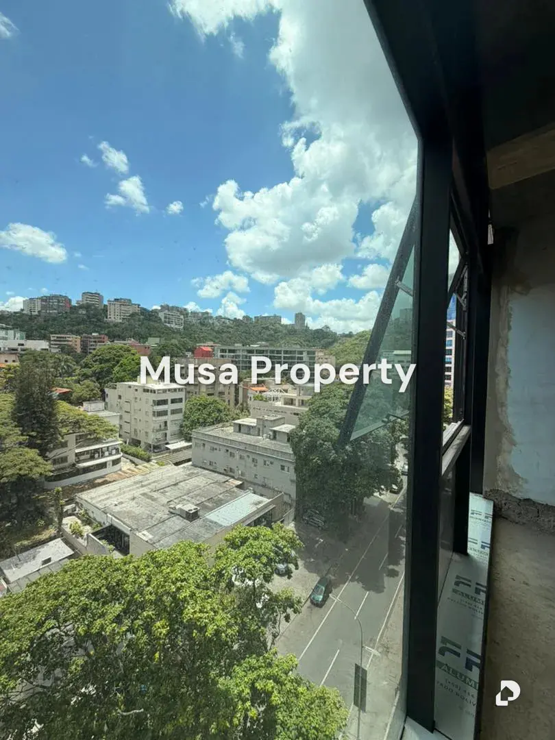 Oficina en Las Mercedes, Caracas – 8