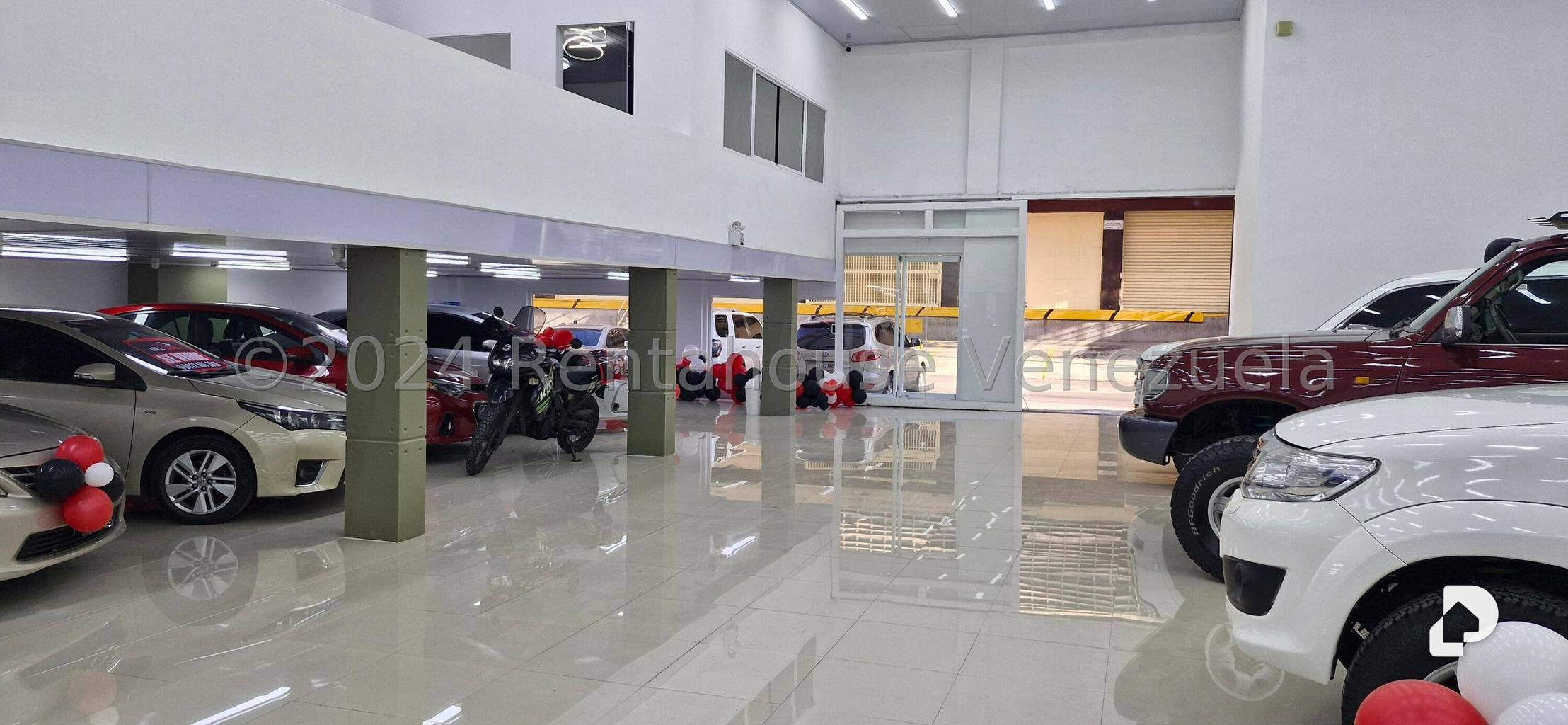 Local comercial en Los Cortijos de Lourdes, Caracas – 1