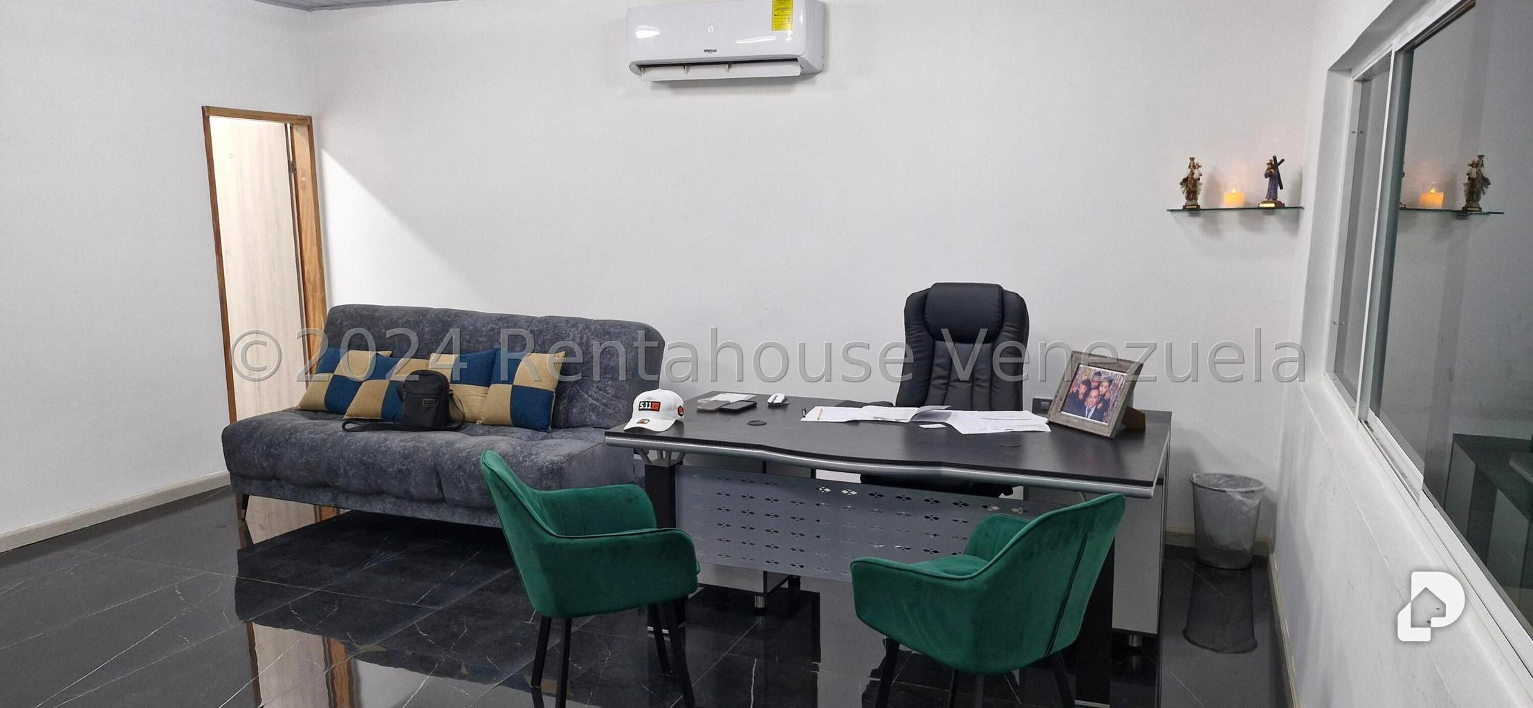 Local comercial en Los Cortijos de Lourdes, Caracas – 16