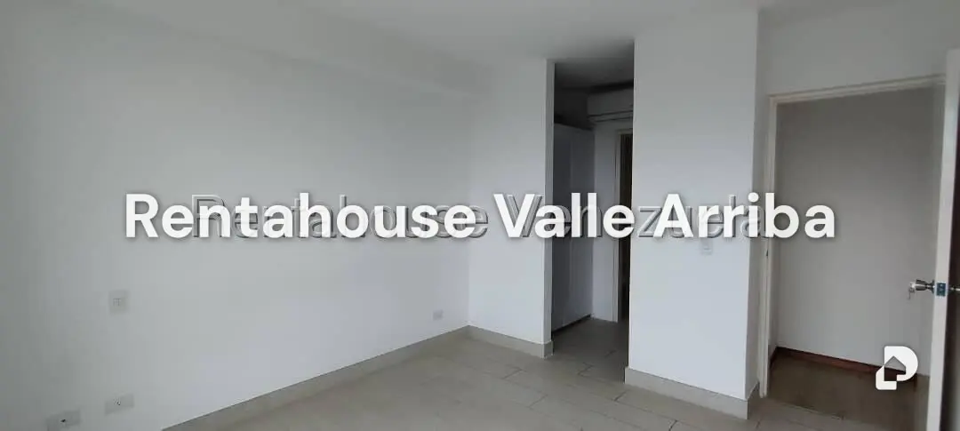 Apartamento en La Lagunita Country Club, Caracas – 25