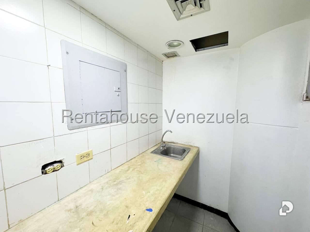Local comercial en Sabana Grande, Caracas – 17