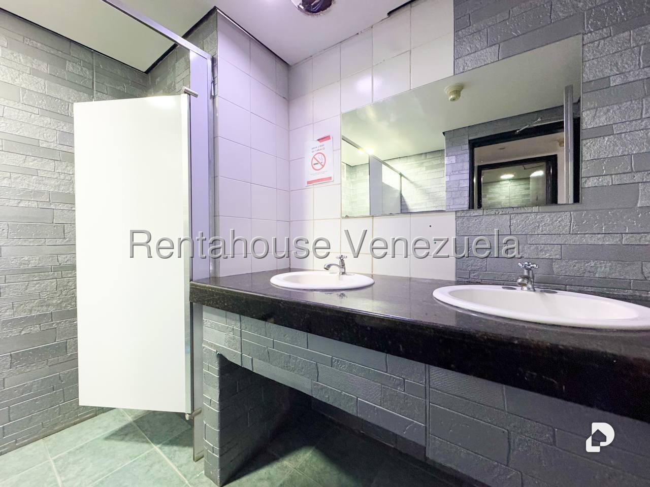 Local comercial en Sabana Grande, Caracas – 18