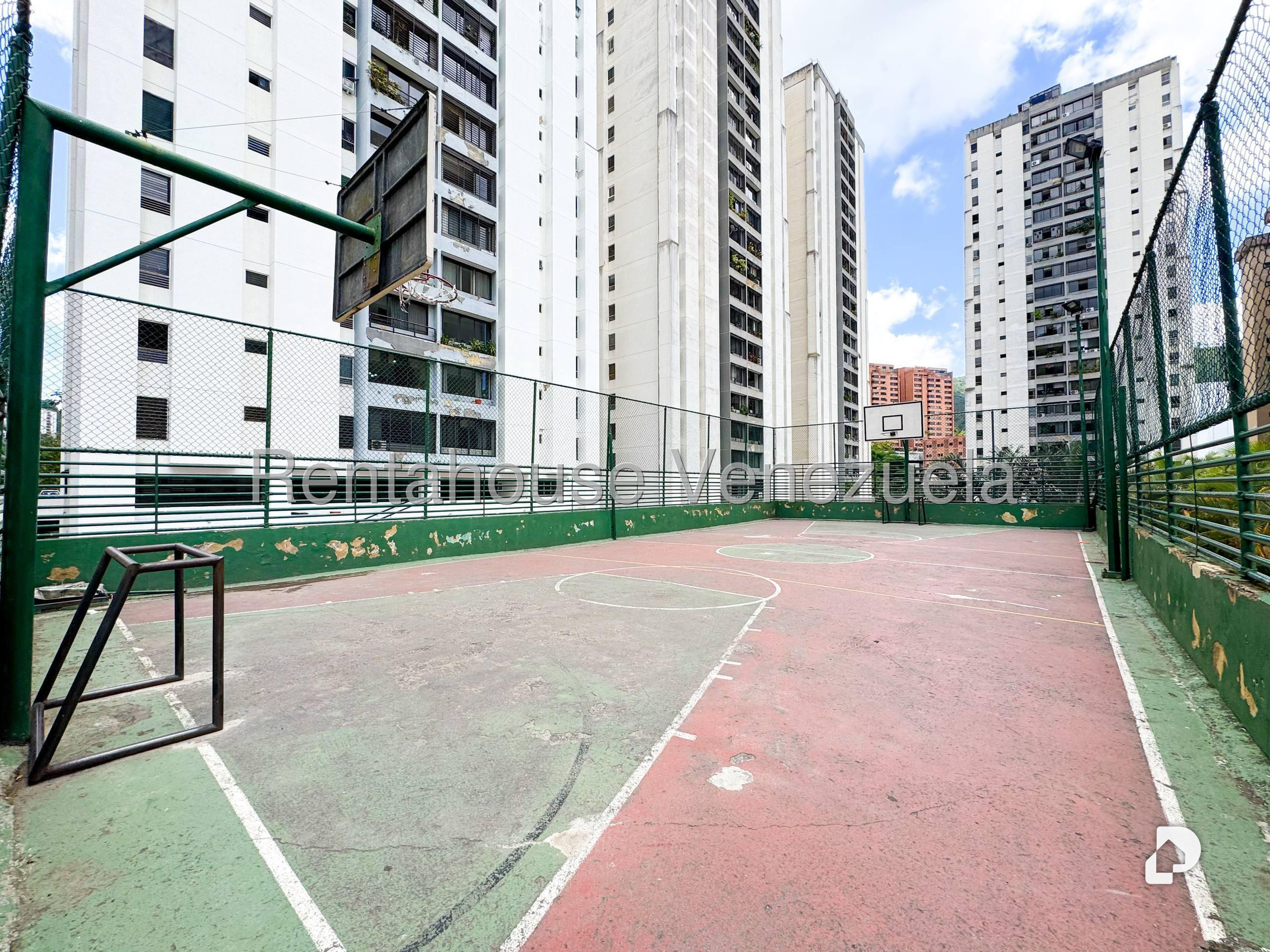 Apartamento en El Cigarral, Caracas – 58