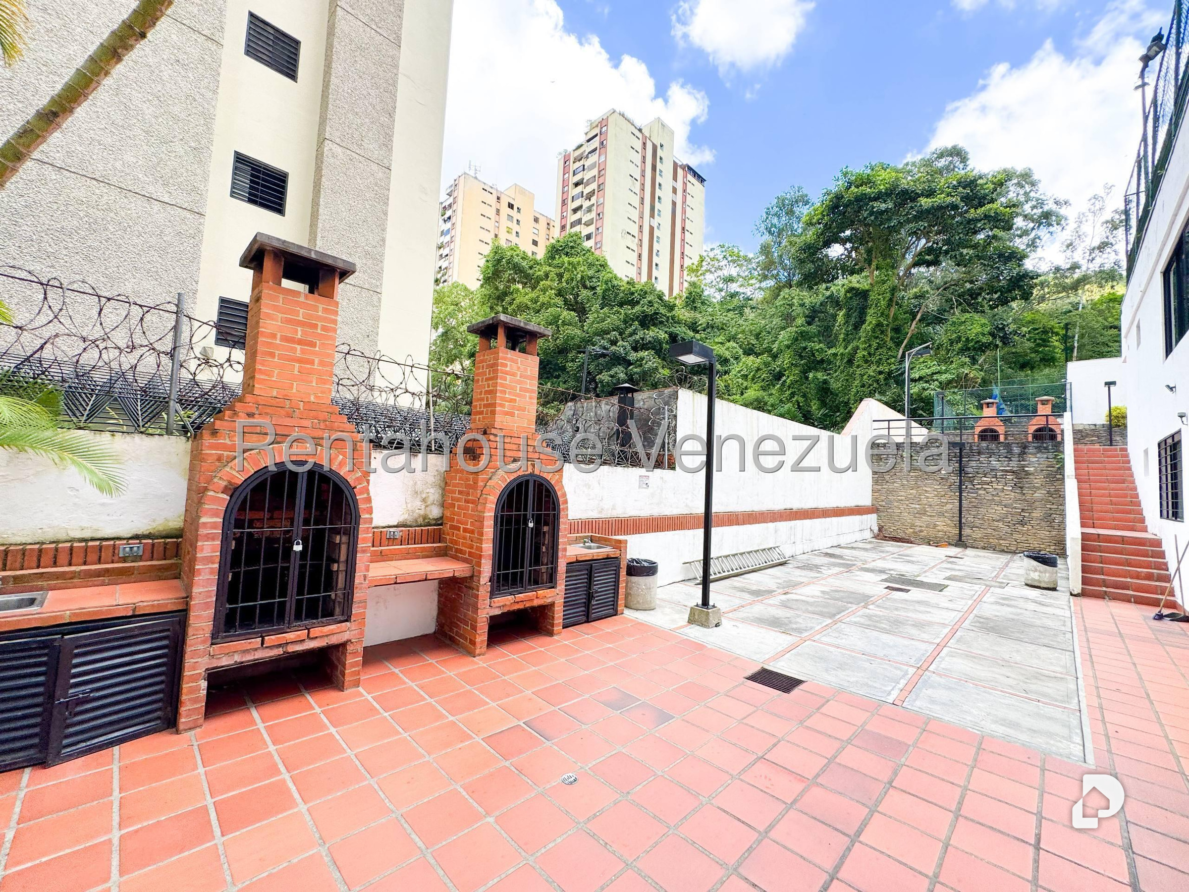 Apartamento en El Cigarral, Caracas – 2
