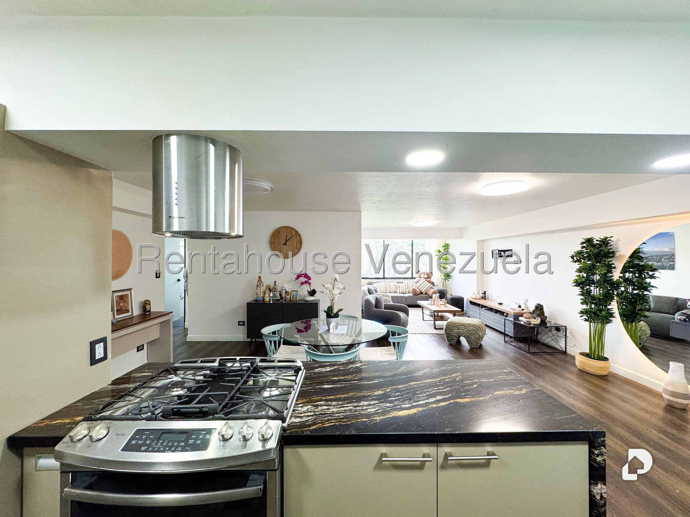 Apartamento en El Cigarral, Caracas – 33
