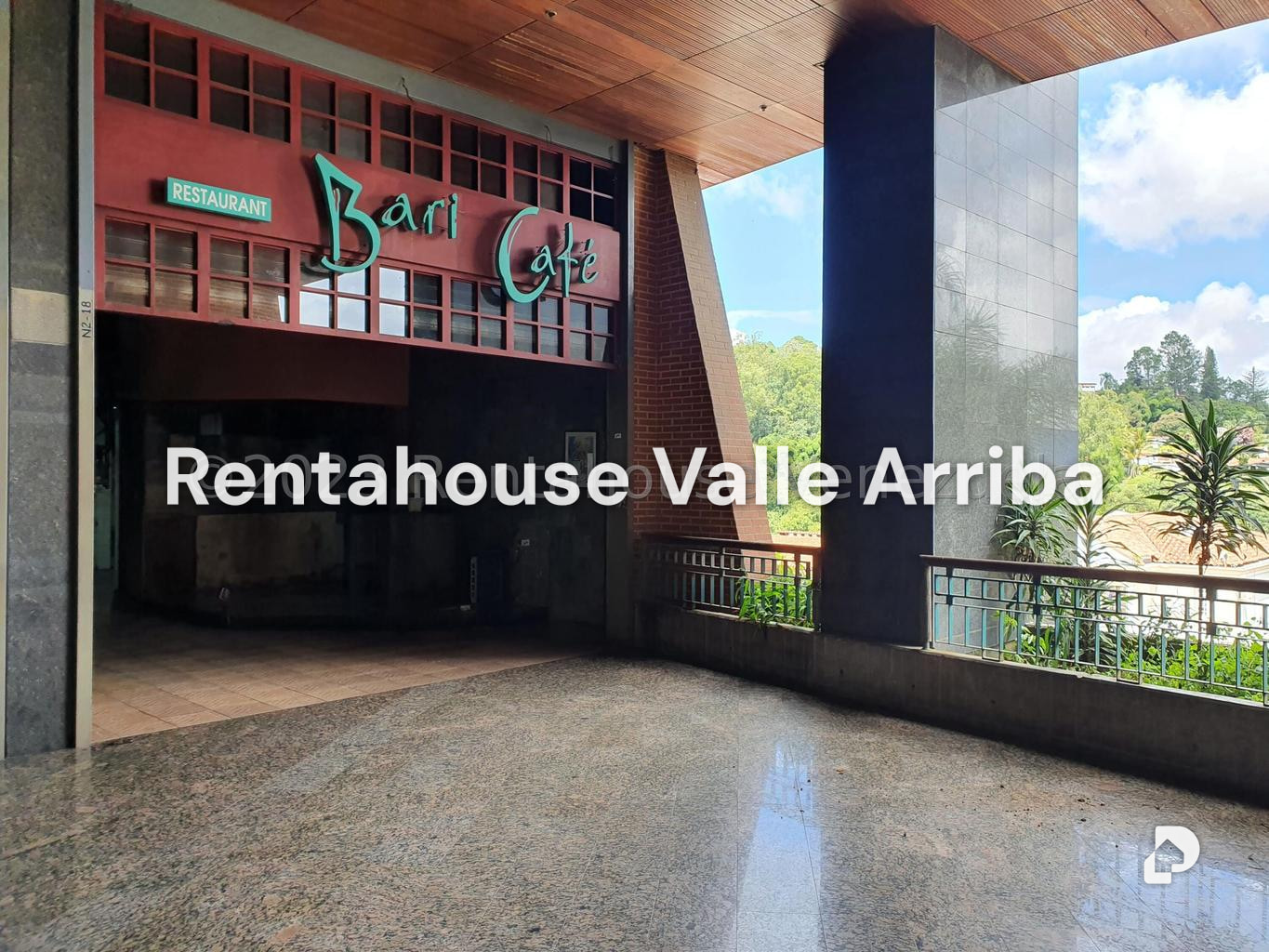 Local comercial en Lomas de La Lagunita, Caracas – 3