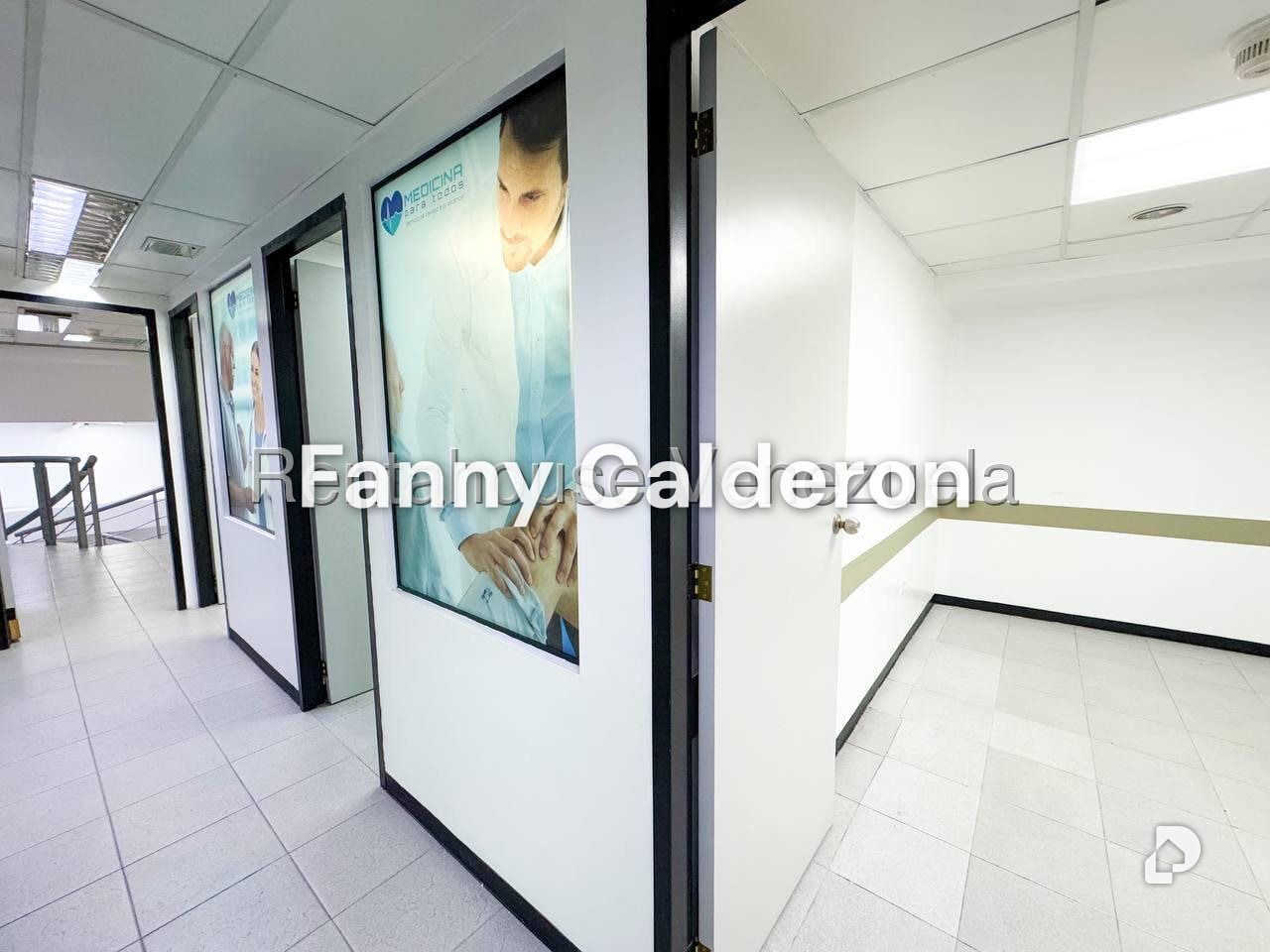 Local comercial en Sabana Grande, Caracas – 26