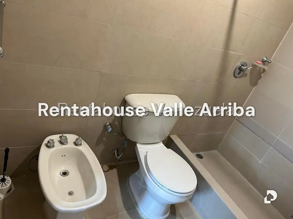 Apartamento en Chuao, Caracas – 12